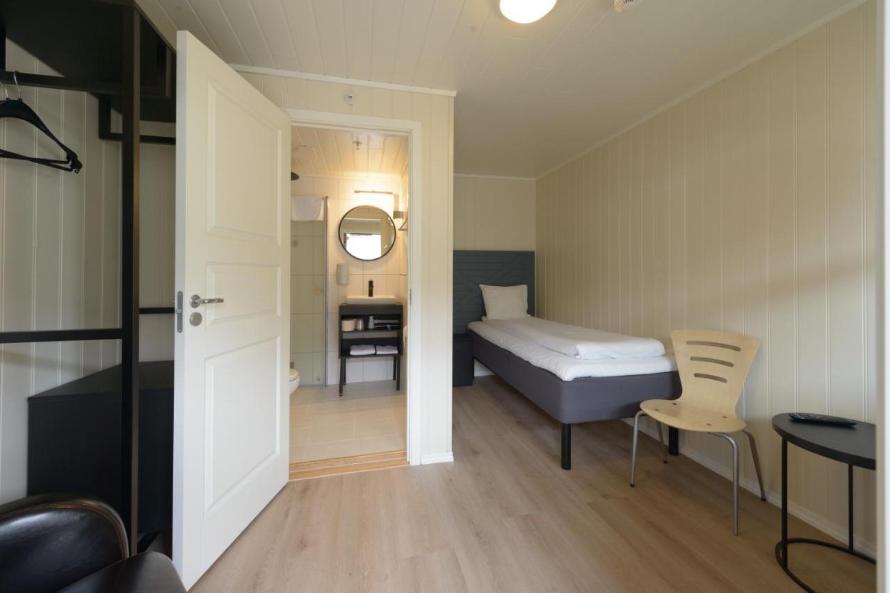 Gronnbuene Rorbu Hotel อัมเดเนส ภายนอก รูปภาพ
