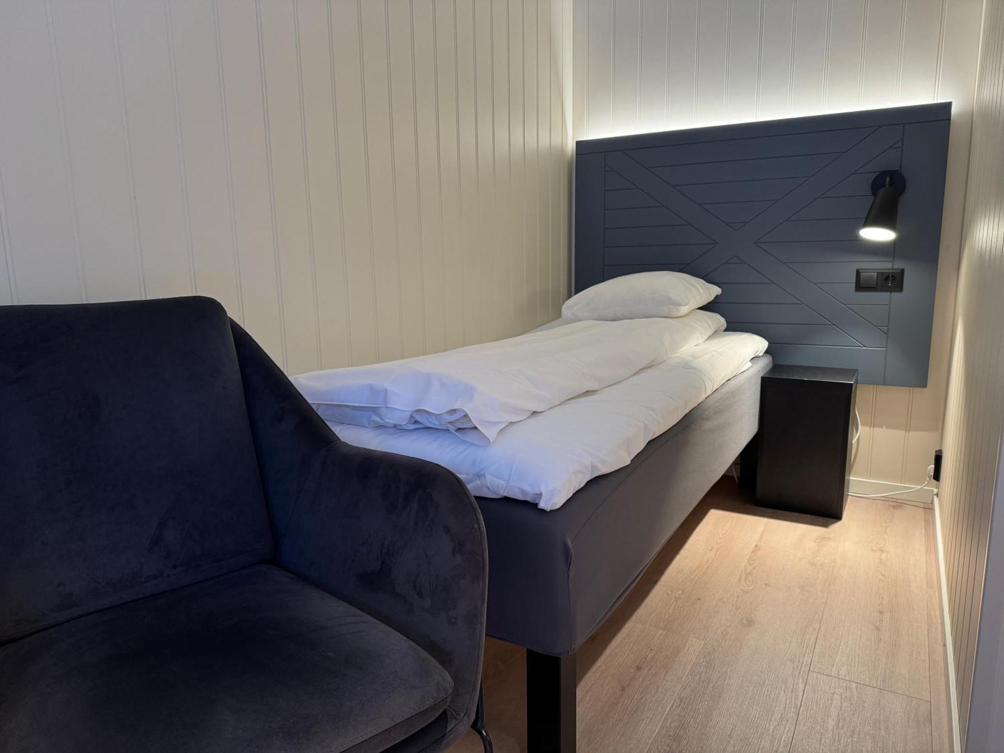 Gronnbuene Rorbu Hotel อัมเดเนส ภายนอก รูปภาพ