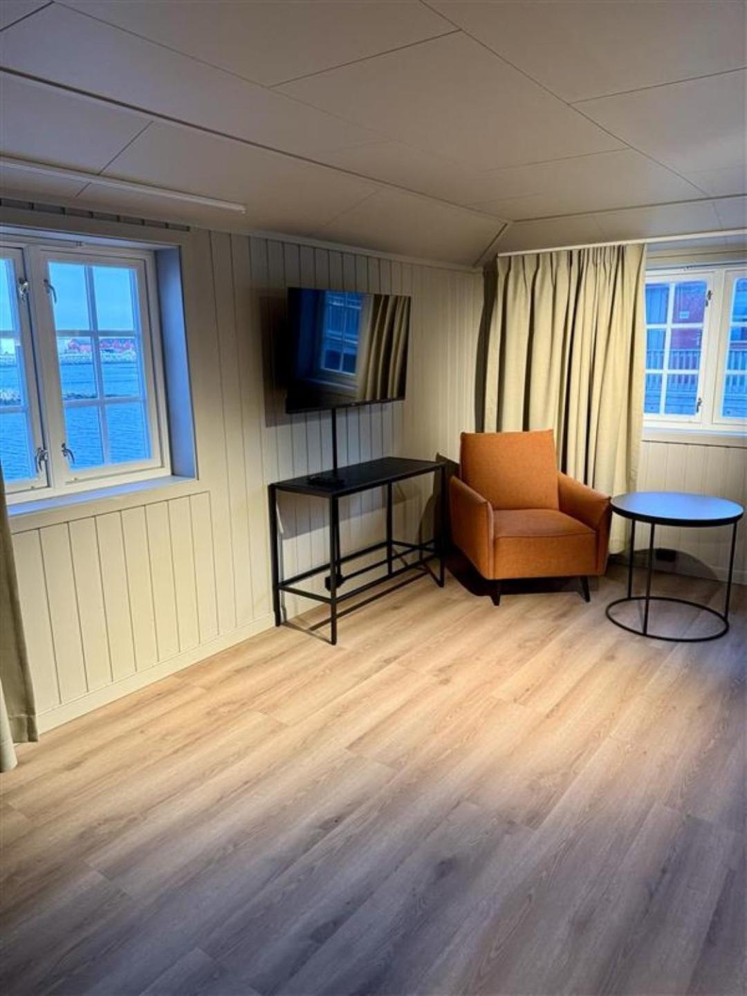 Gronnbuene Rorbu Hotel อัมเดเนส ภายนอก รูปภาพ
