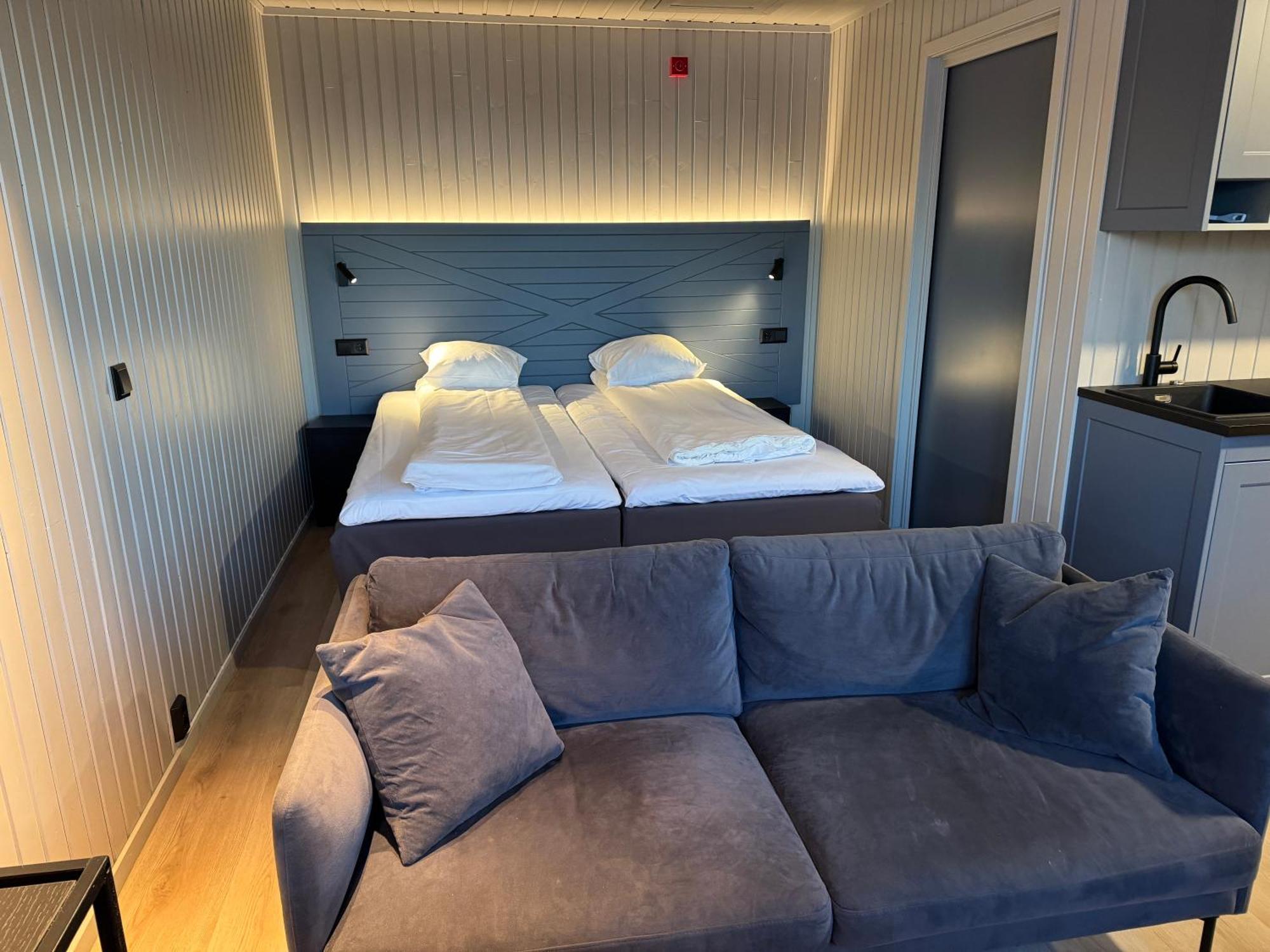 Gronnbuene Rorbu Hotel อัมเดเนส ภายนอก รูปภาพ